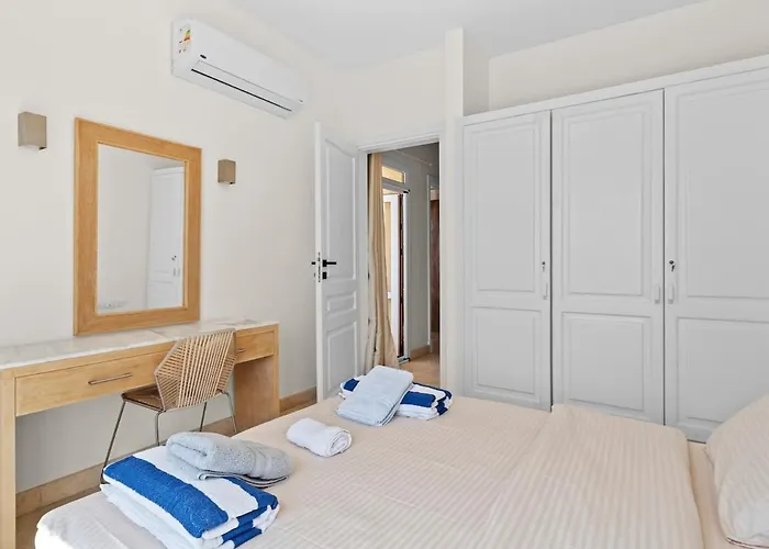 Appartement Stunning Poolhouse Duplex - 3 Beds - South Marina *