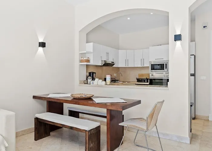 Stunning Poolhouse Duplex - 3 Beds - South Marina Appartement