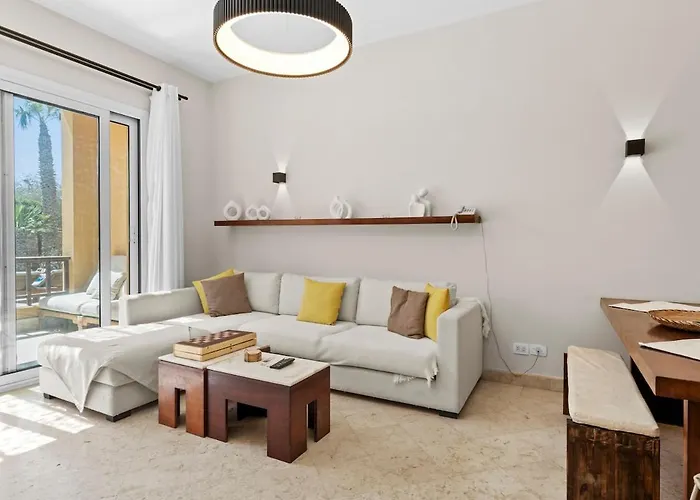 Apartment Stunning Poolhouse Duplex - 3 Beds - South Marina